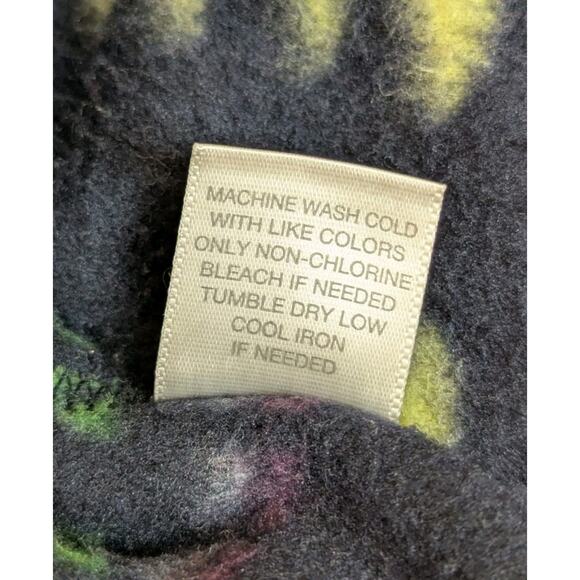 CHRISTOPHER & BANKS Fleece Vest Size XL Christmas Holiday Fir Trees Snowflakes - Picture 8 of 8